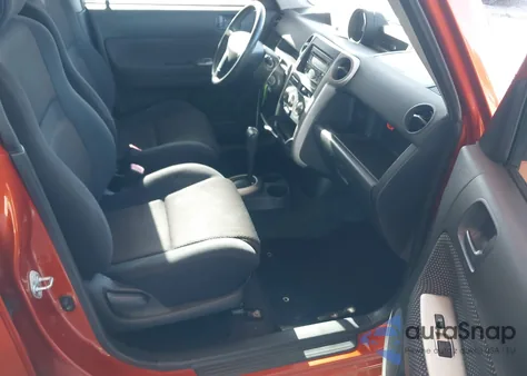 2004 Scion Xb Base (A4) из США, поврежденный, VIN JTLKT324340162815